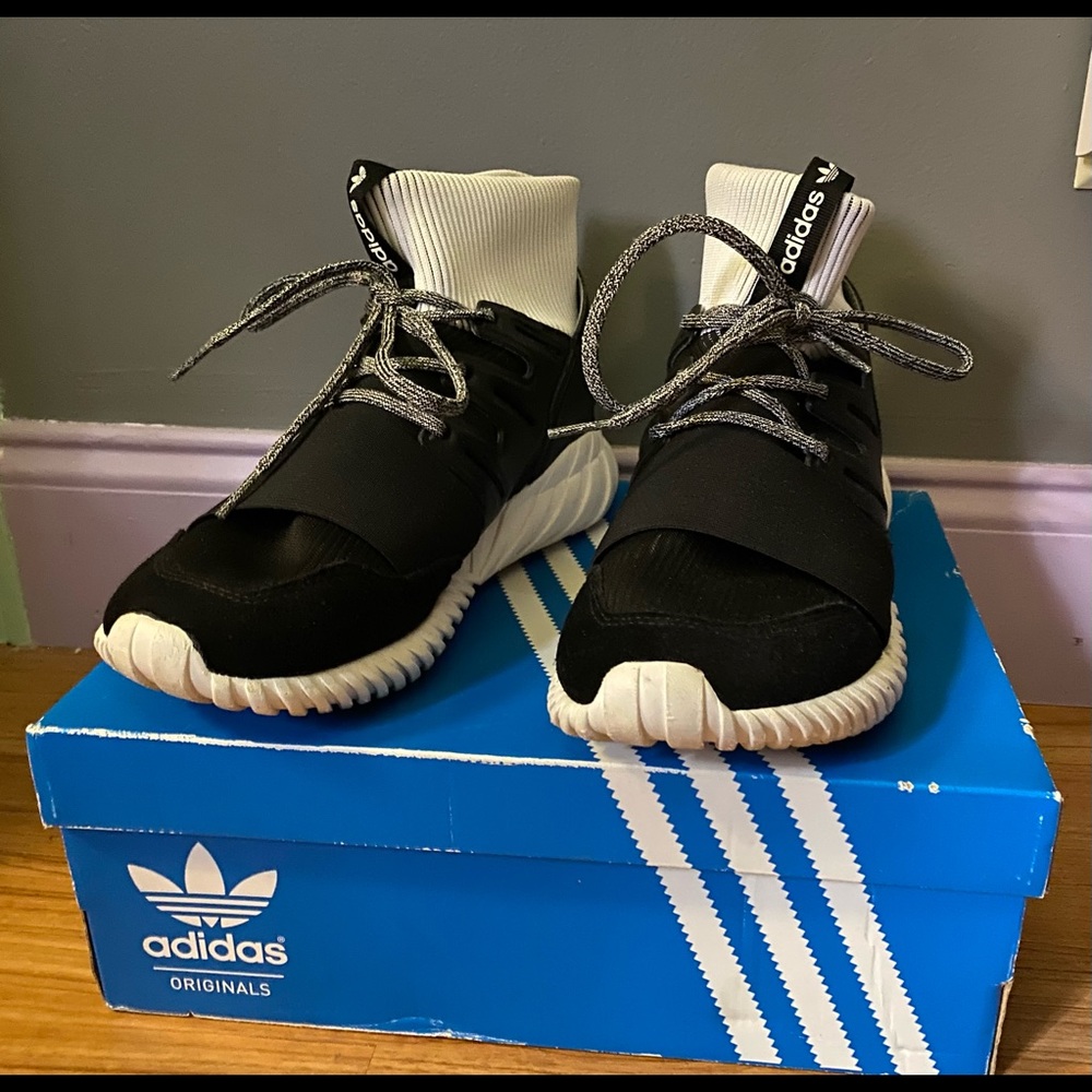 Adidas Tubular Doom Black and White Ying Yang - Picture 3 of 6